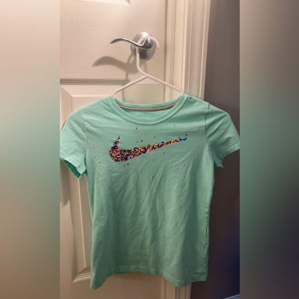 Kids vintage nike t shirt
